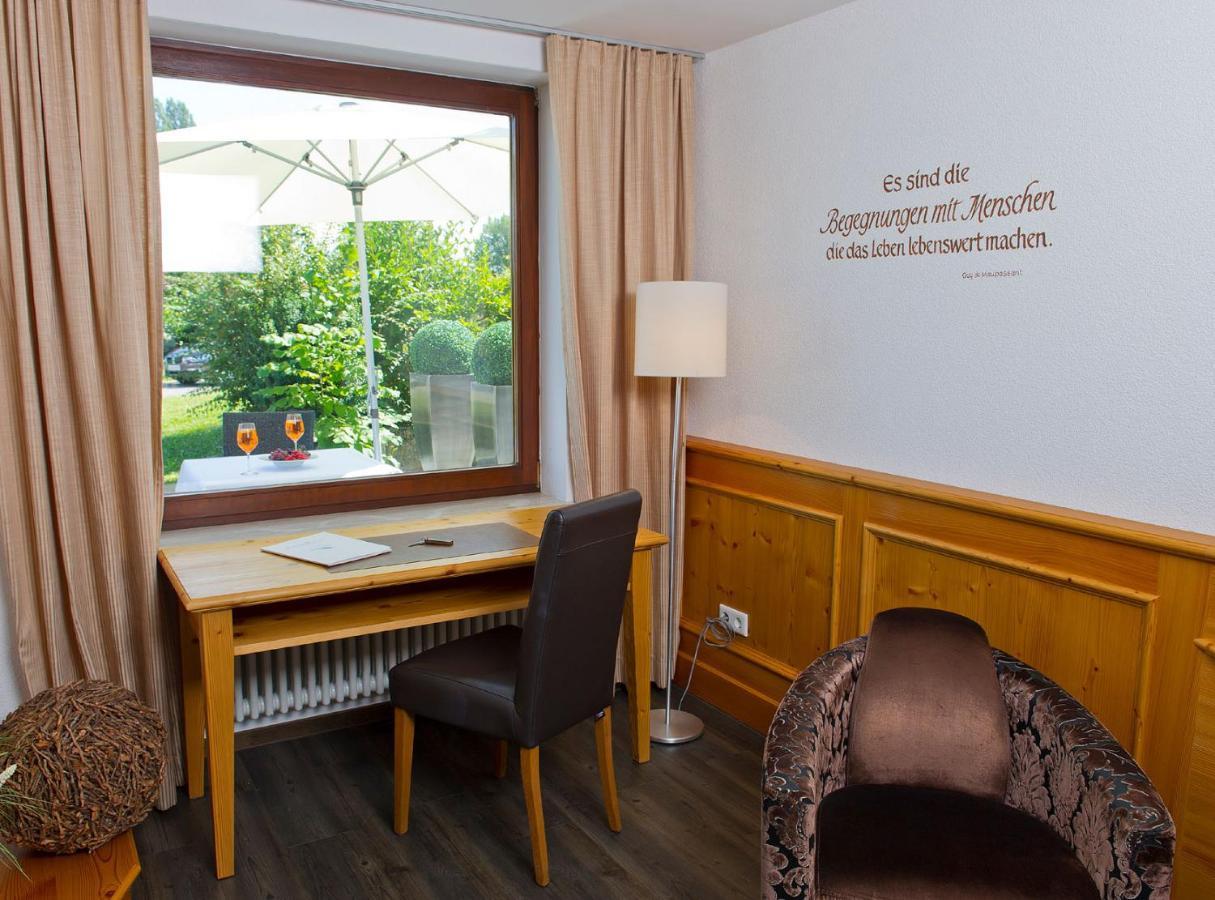 אימנשטאדט אם בודנזה Hotel Heinzler Am See מראה חיצוני תמונה
